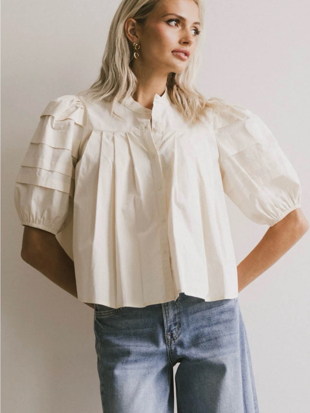 Boxy Cream Puff-Sleeve Button-Front Blouse